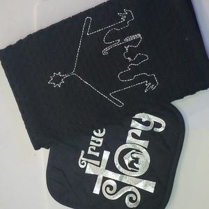 Christmas towel and pot holder